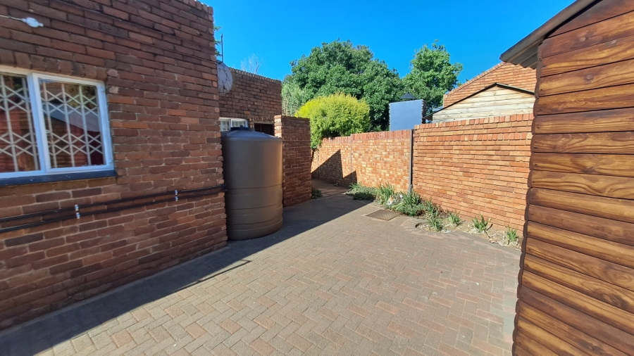 3 Bedroom Property for Sale in Heuwelsig Free State